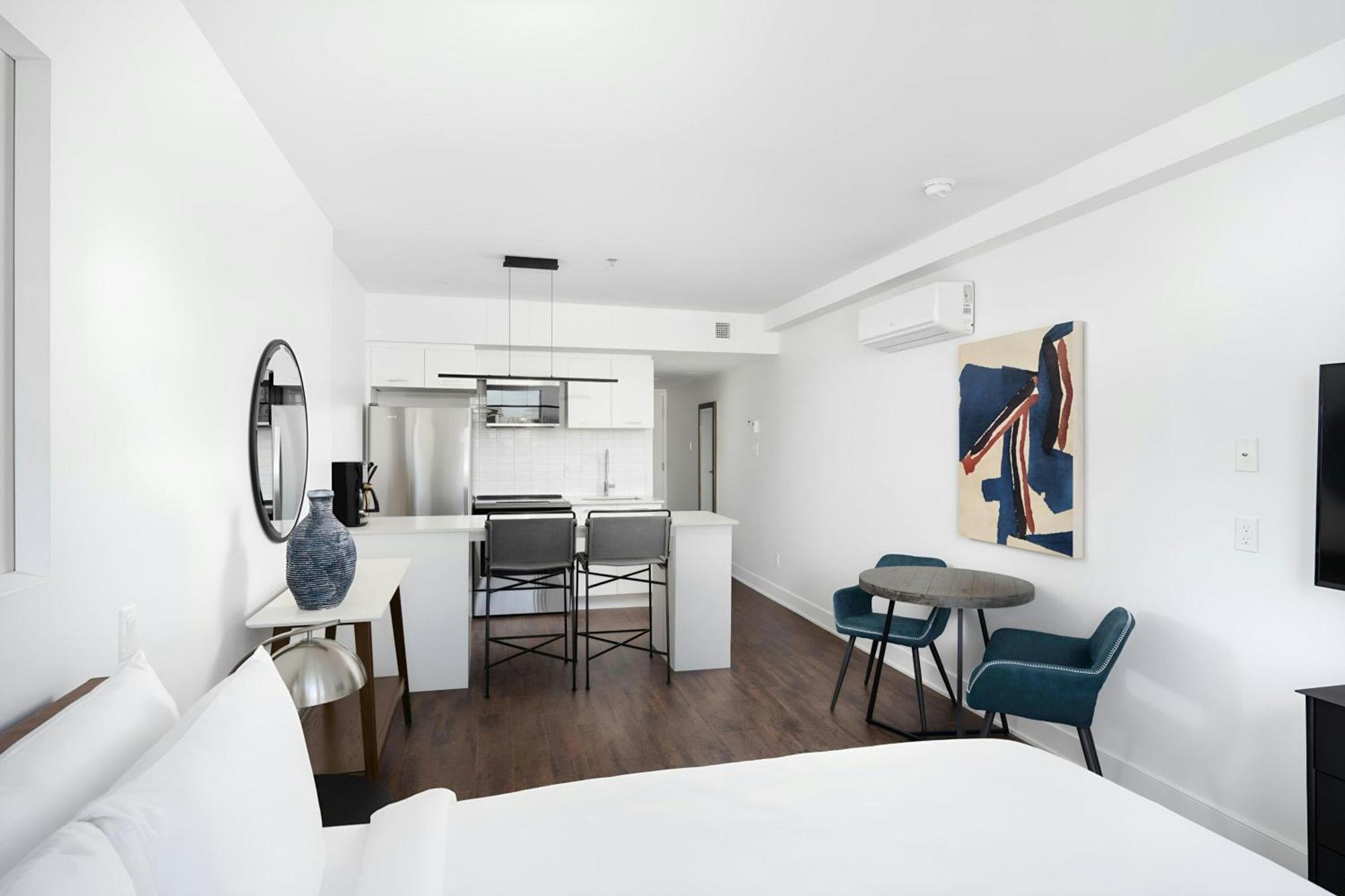 Sonder By Marriott Bonvoy Gare Saint Denis Apartments Downtown - Montreal — Photos 1